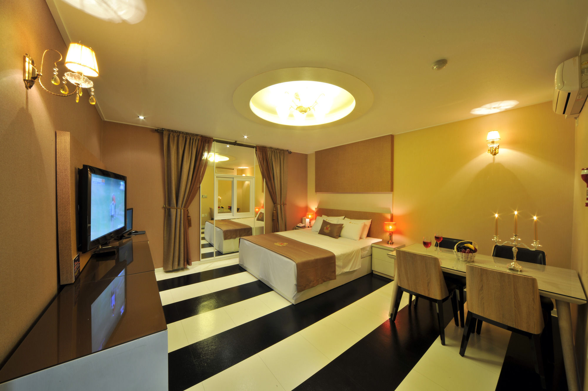 S Hotel Gwangju Metropolitan City Esterno foto